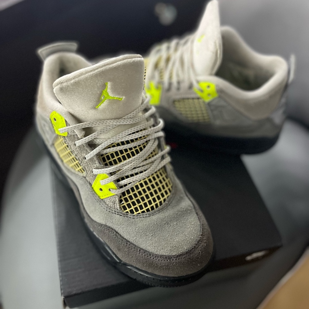 Air Jordan 4 Retro SE 'Neon 95'